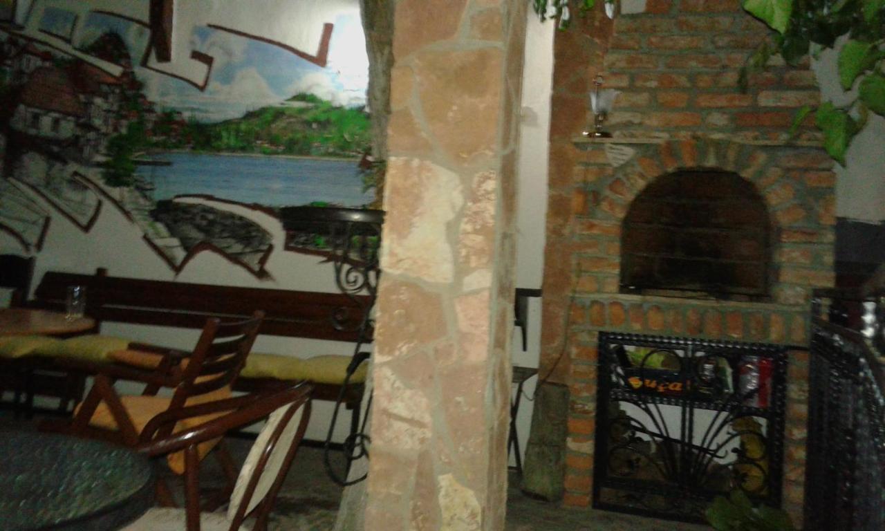 Villa Dudinka โอครีด ภายนอก รูปภาพ